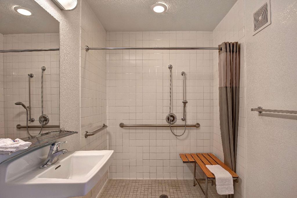 Motel 6 Monterey
