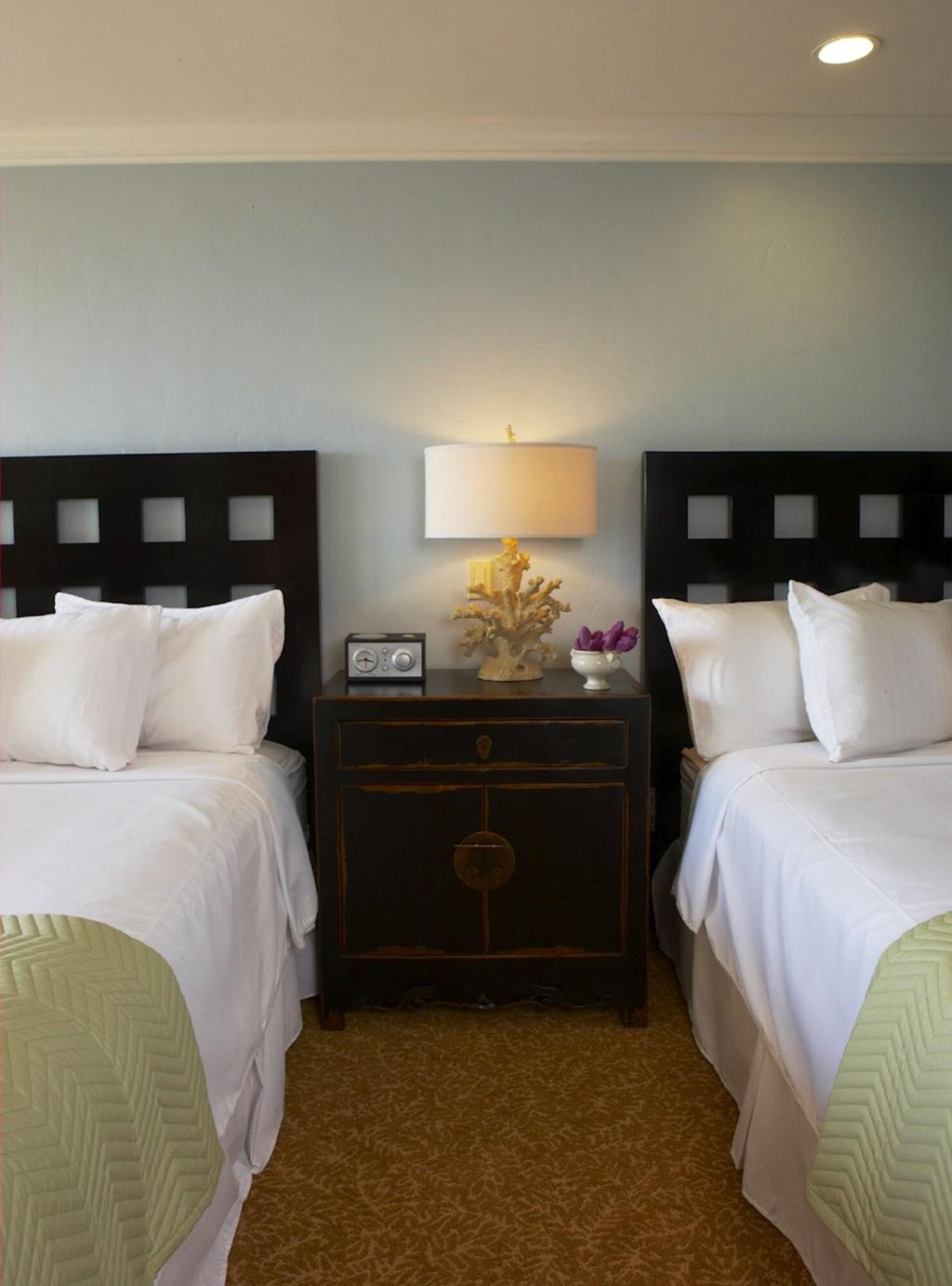 Blue Dolphin Inn