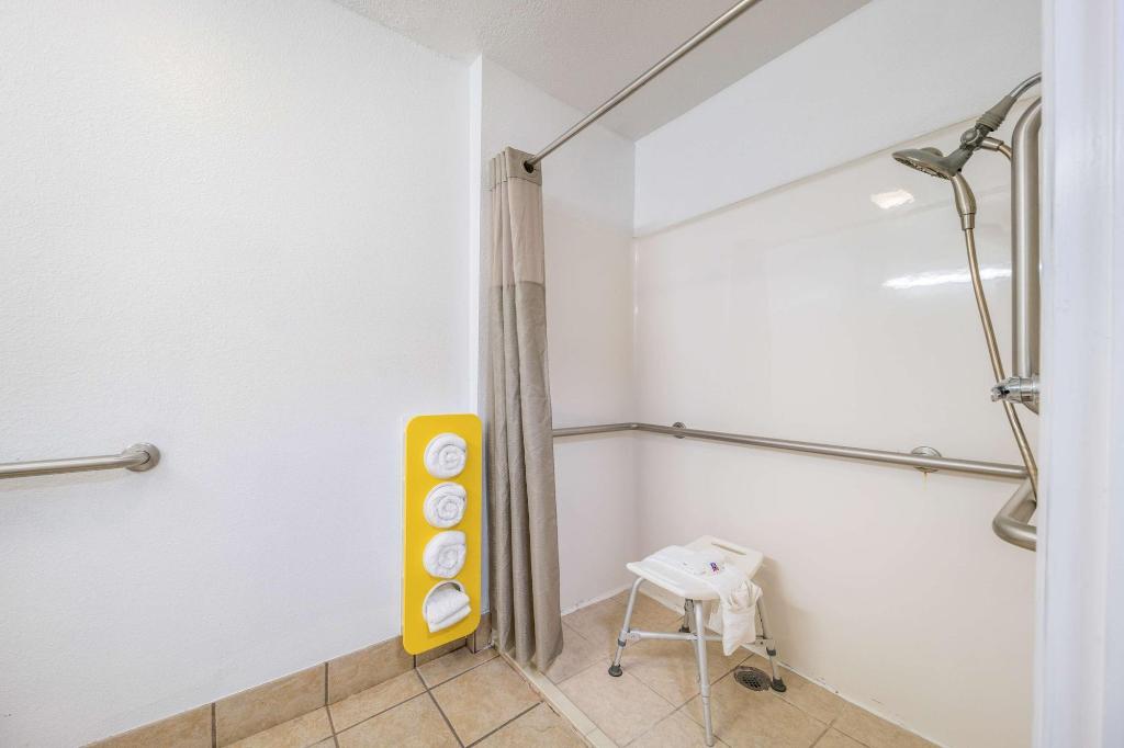 Motel 6 Decatur Tx