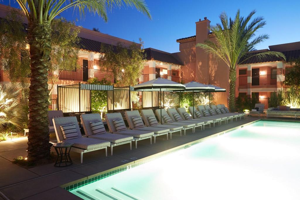 Sands Hotel and Spa - Sports and Entertainment