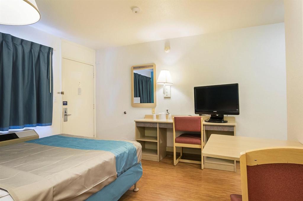 Motel 6 Rochester Mn
