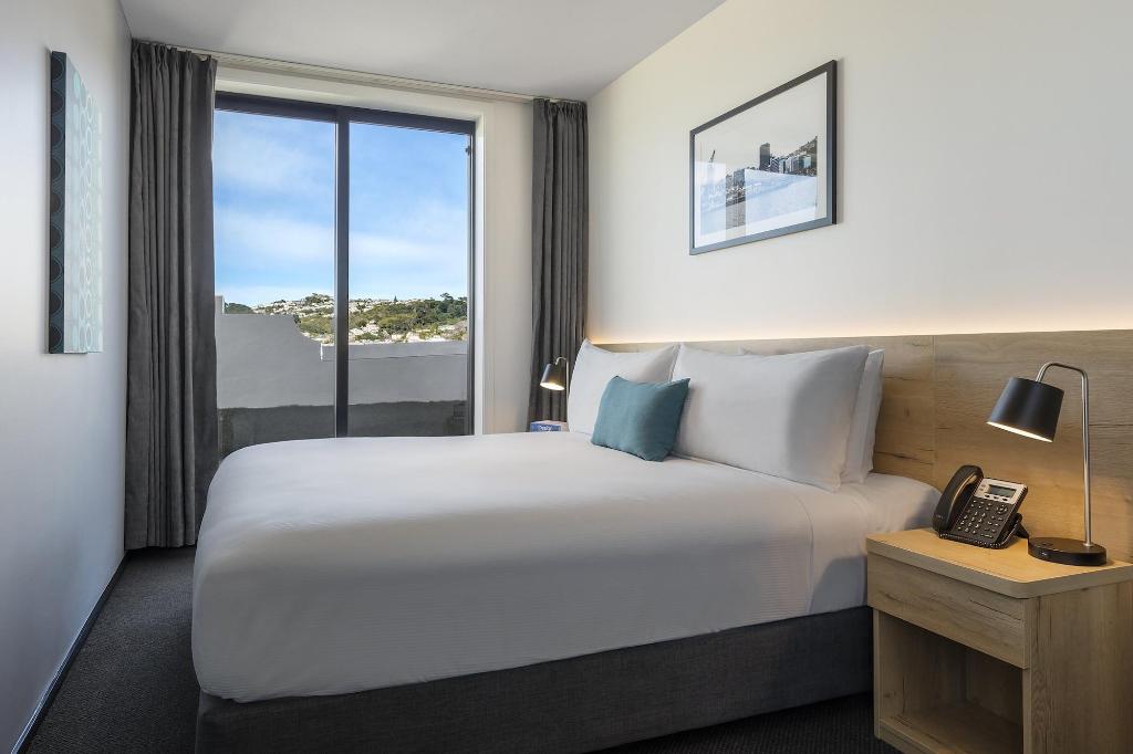 Oaks Wellington Hotel