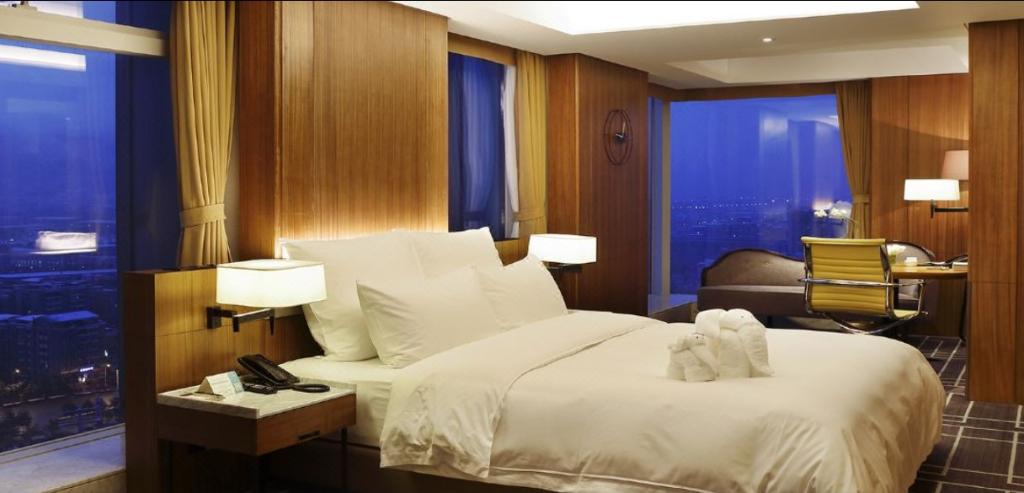 The Lotus Hotel Chongqing