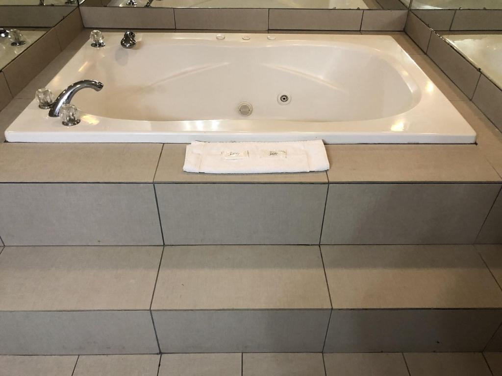 Deerfield Inn And Suites Fairview