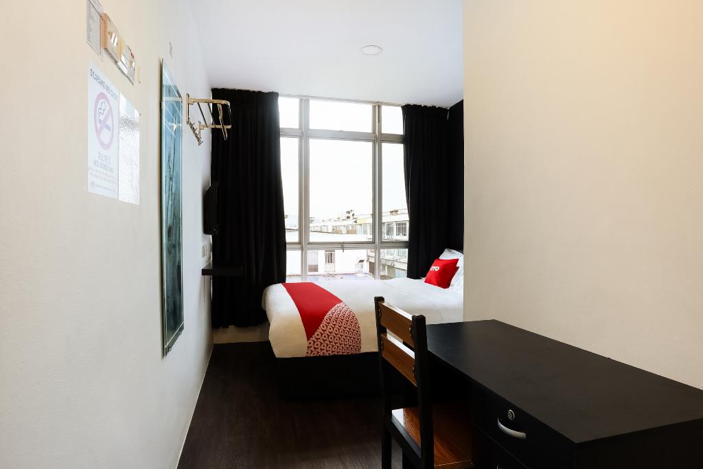 90460 Hotel Kl2f Rest & Go