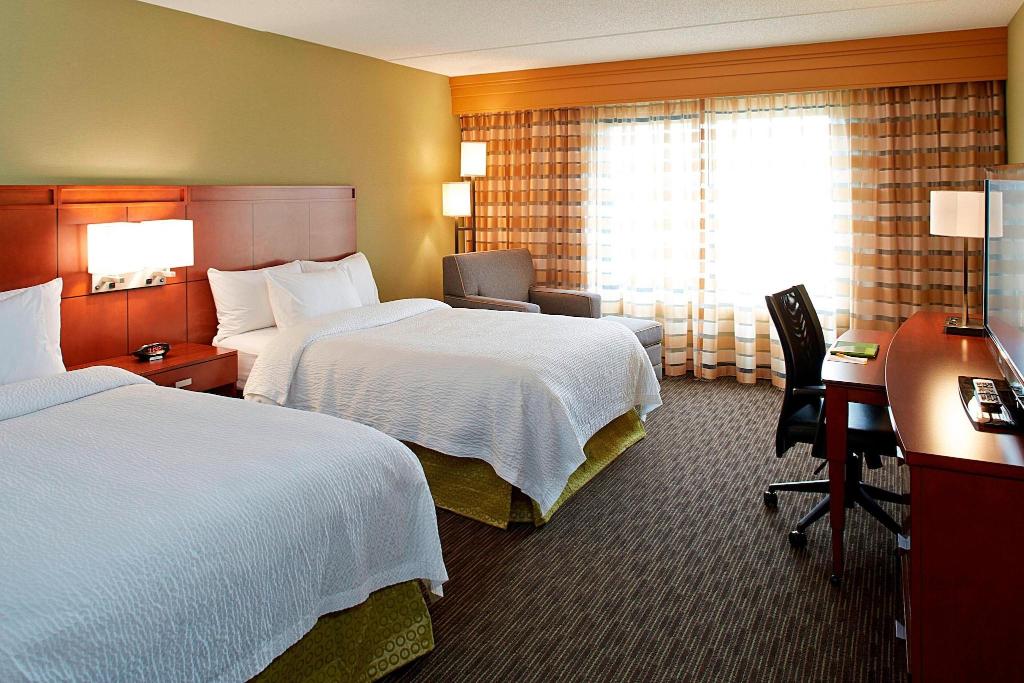 Courtyard By Marriott Ithaca Airport University