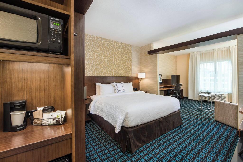 Fairfield Inn Suites By Marriott Dayton