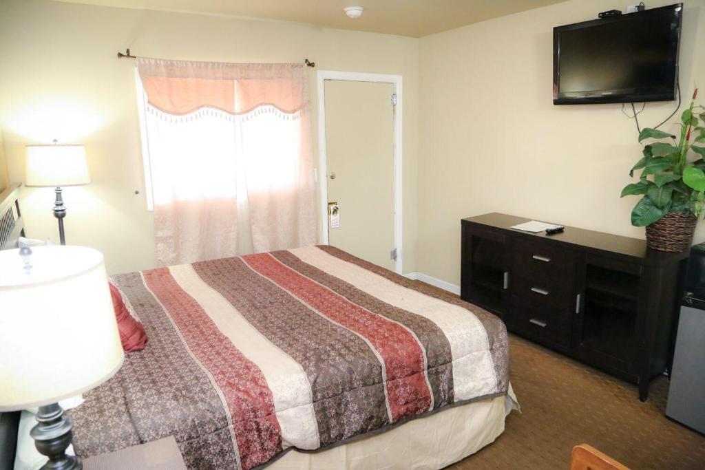 Briarwood Inns