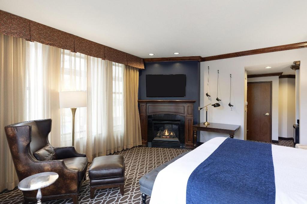 Des Lux Hotel