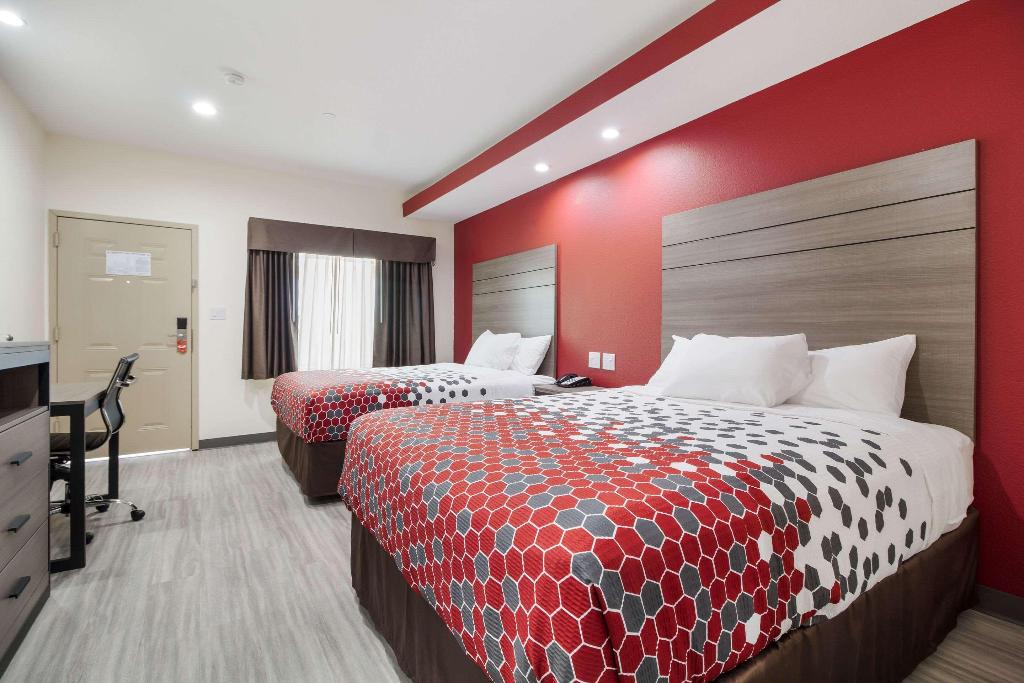 Regency Inn & Suites