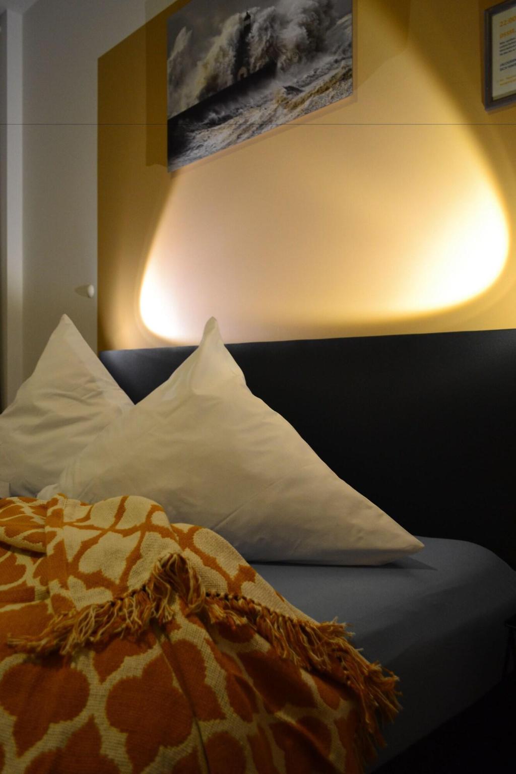 Aqua Hotel Hostel