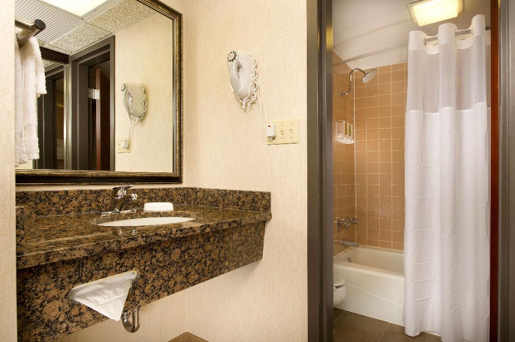 Drury Inn Suites Kansas City Shawnee Mission