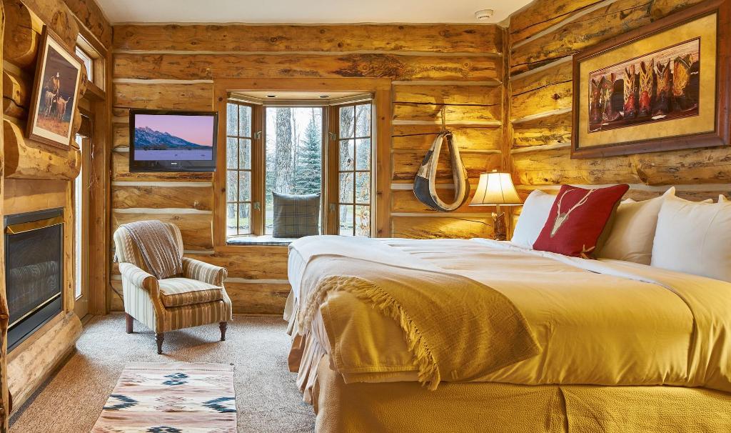 Bentwood Inn