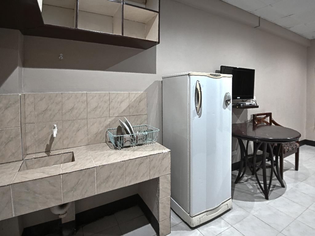 584 Grace Residence Hall