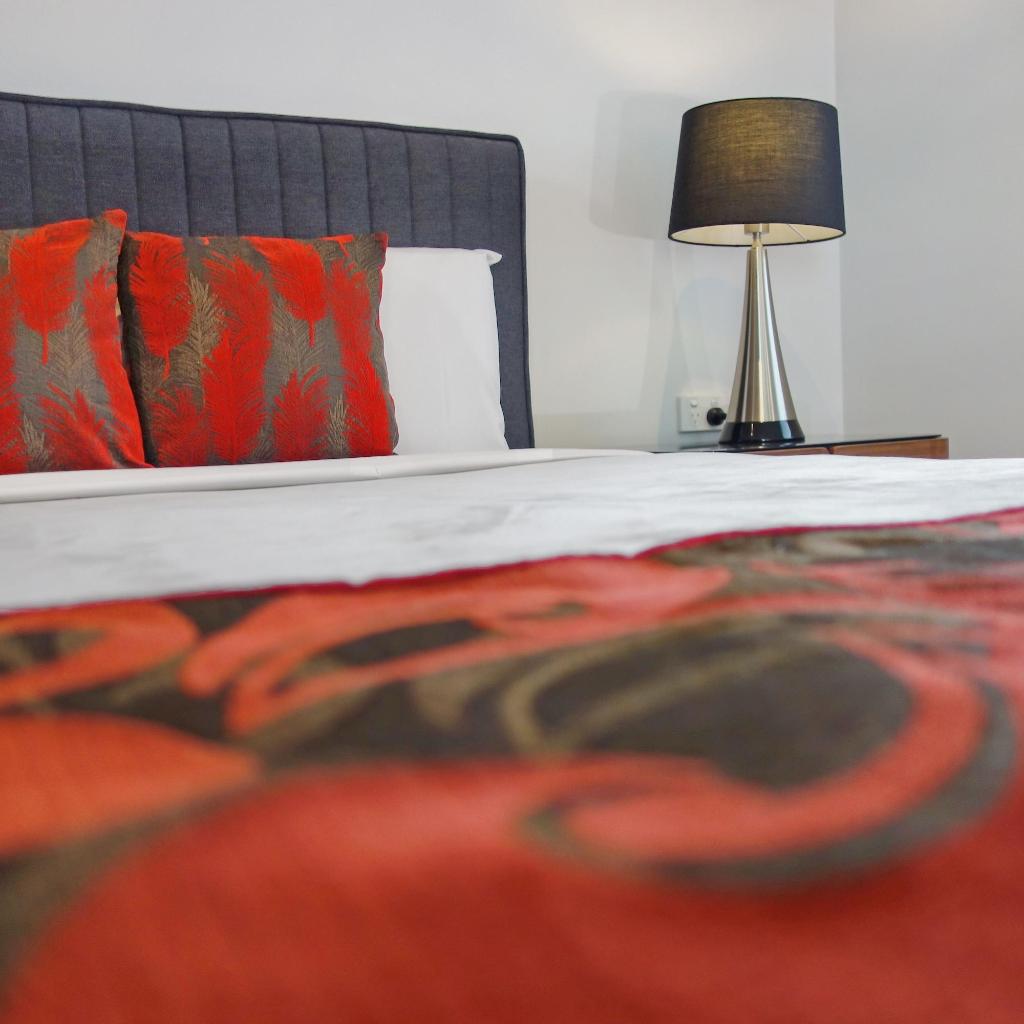 Semaphore Splash Apartments