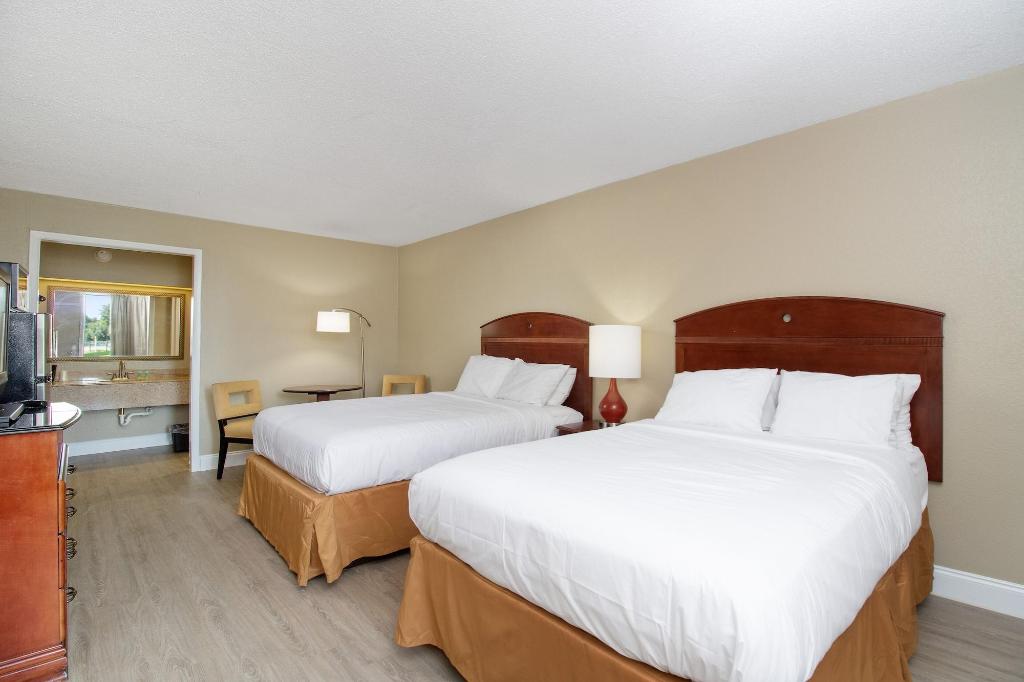 A P T Suites Lakeland