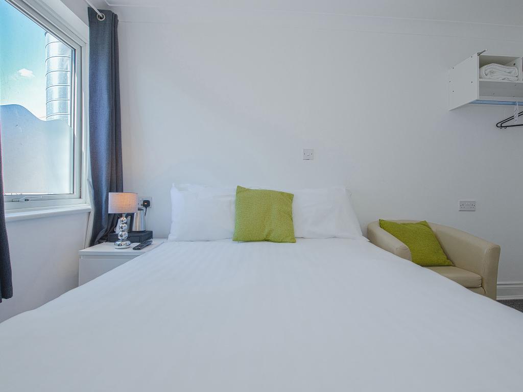 OYO Pier Hotel