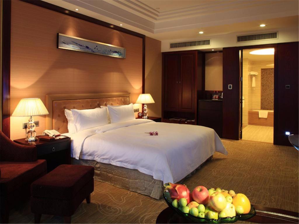 C D Hotel Putian