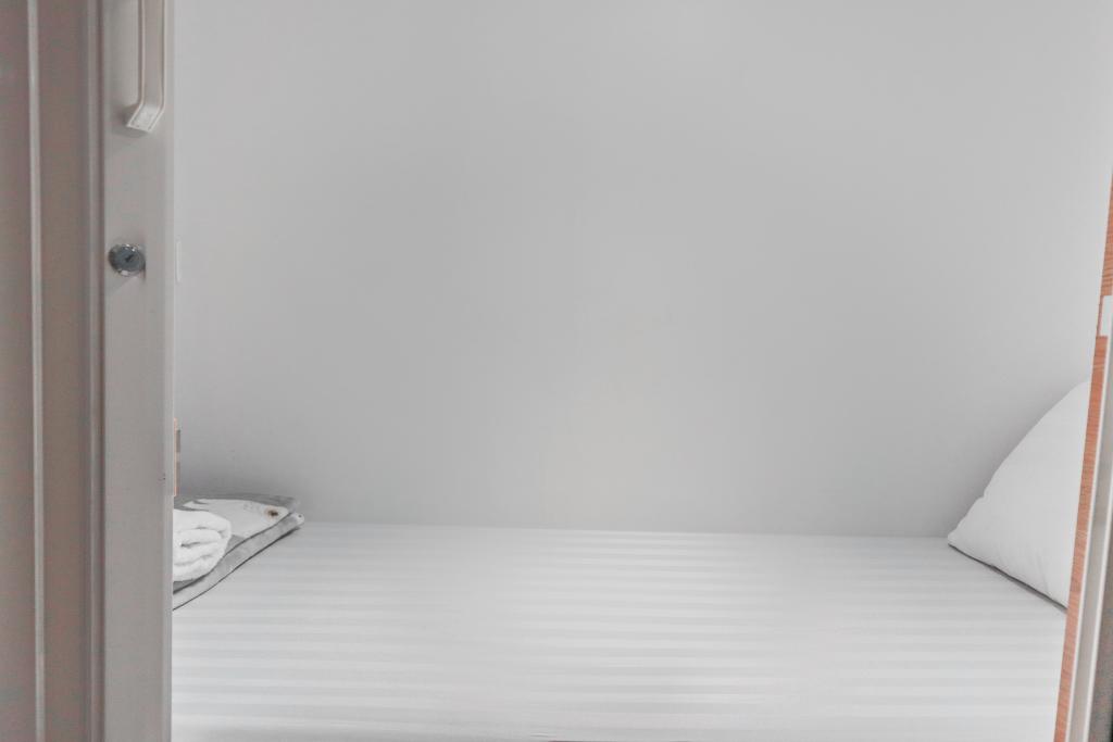 846 Sleep Box Hostel