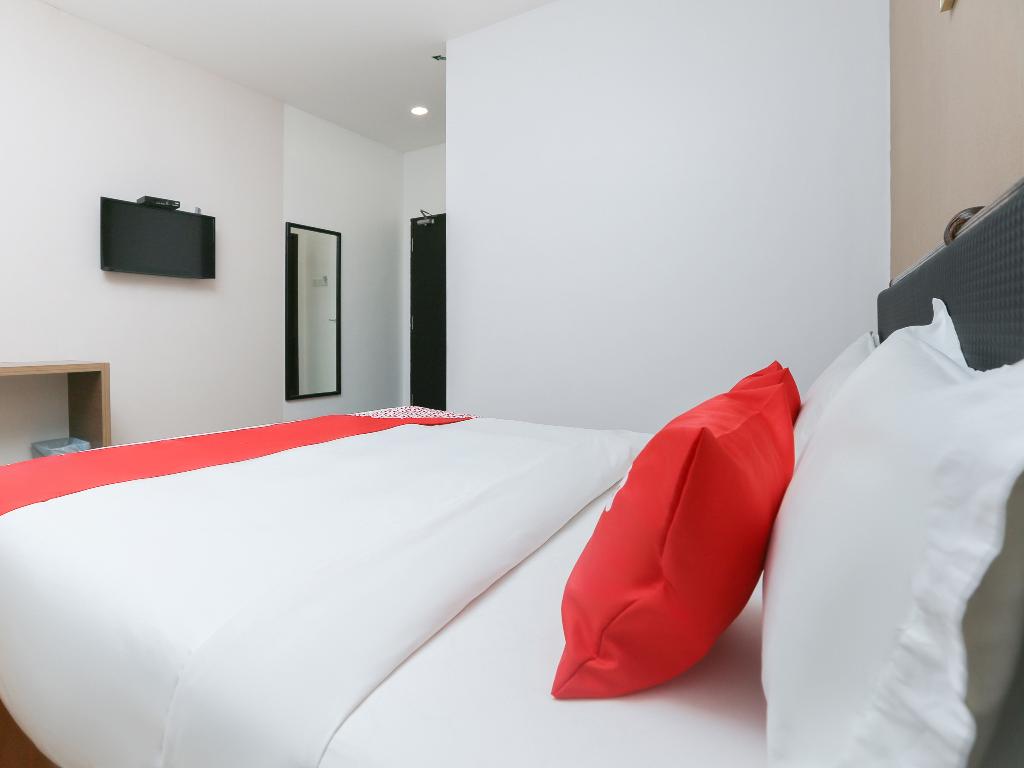 89915 East Mount Hotel