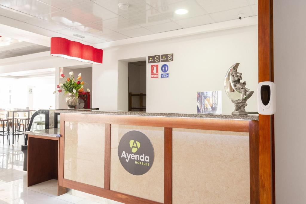 Hotel AYENDA LA LUNA INN