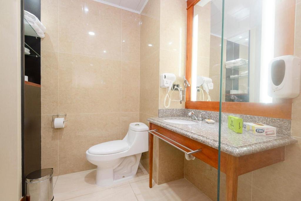 Hotel AYENDA LA LUNA INN