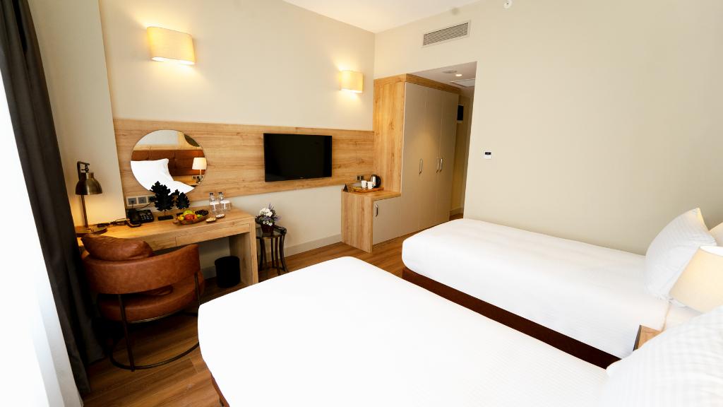 hotel-thumb