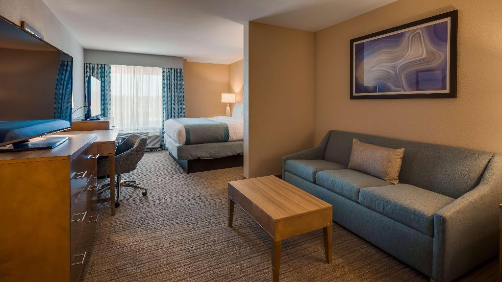 Best Western Plus Desoto