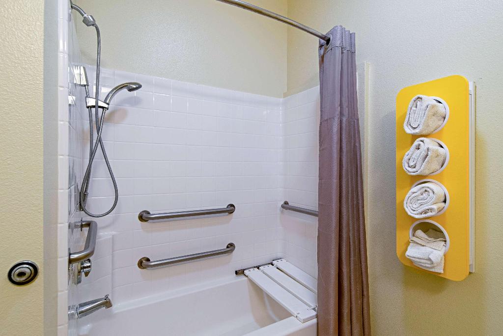 Motel 6 Rhome