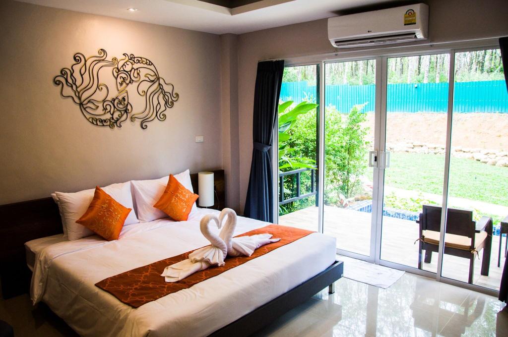 Chom Phu Resort Khaolak