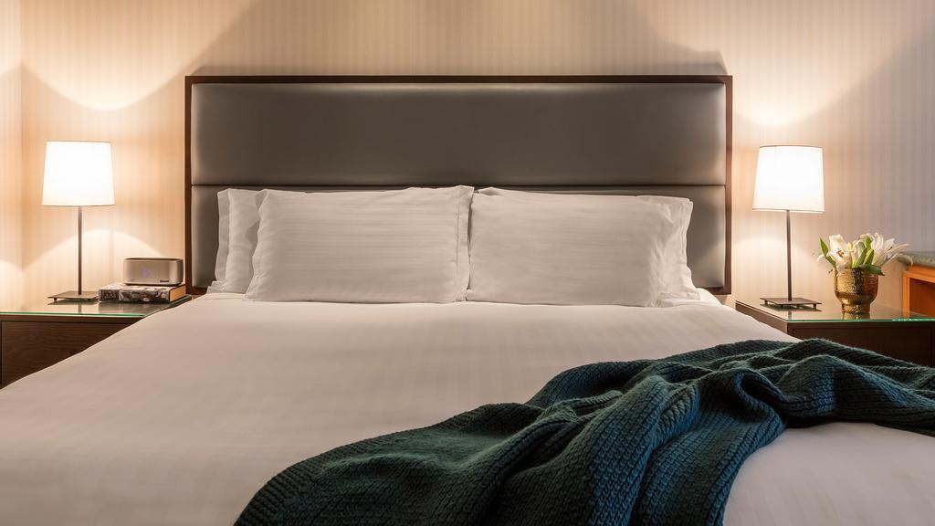 Oaks Gold Coast Hotel
