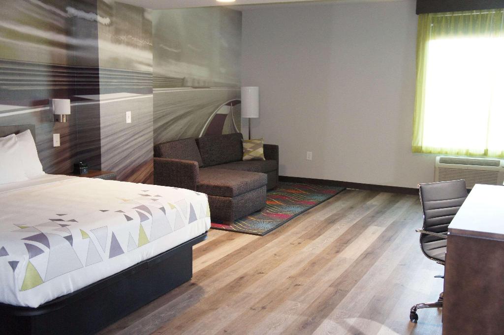 La Quinta Inn Suites By Wyndham Braselton