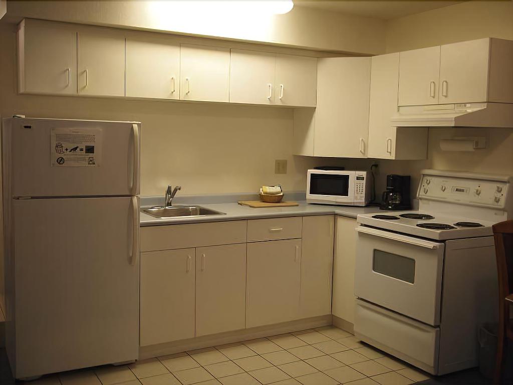 Whale S Tail Guest Suites