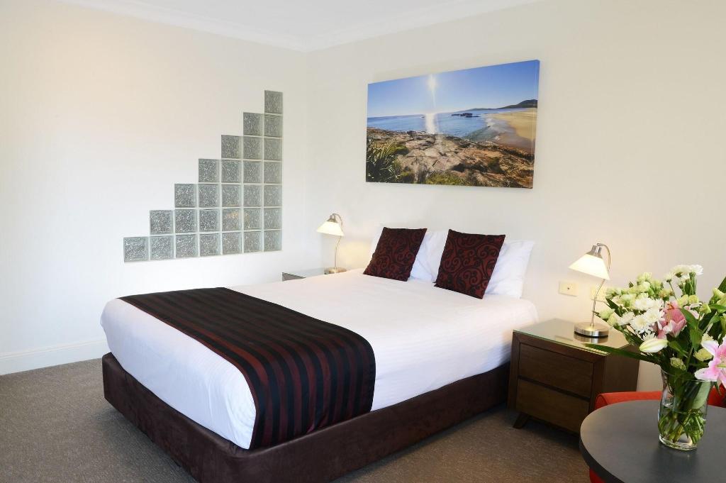 Rockpool Motor Inn