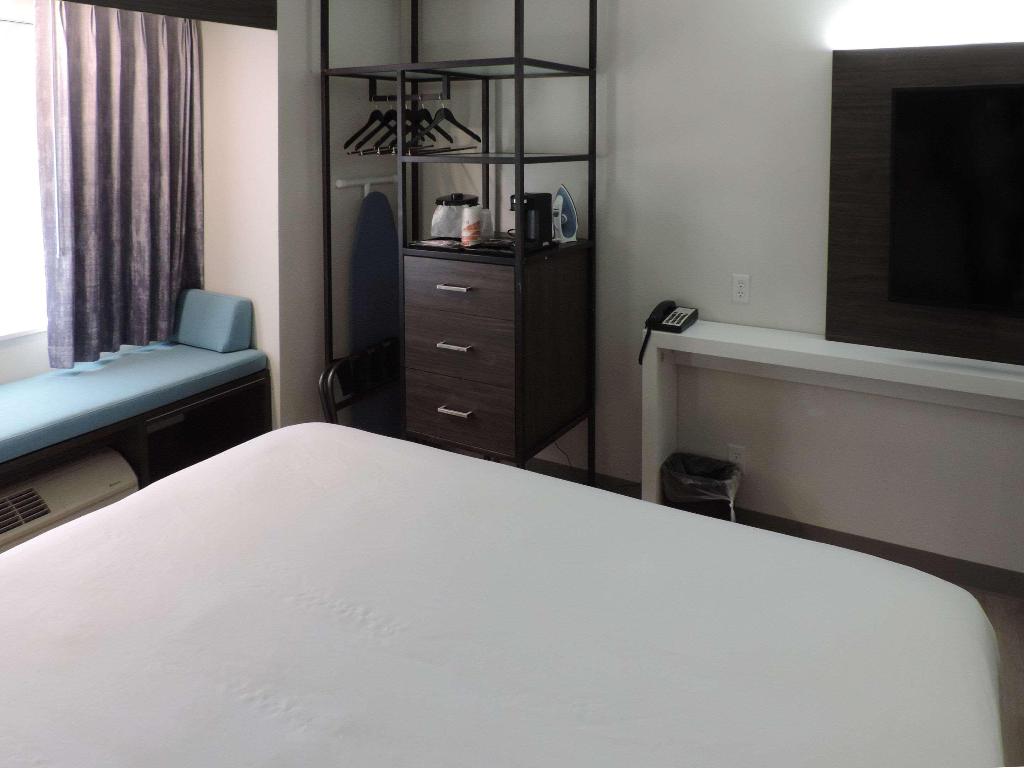 Rodeway Inn and Suites