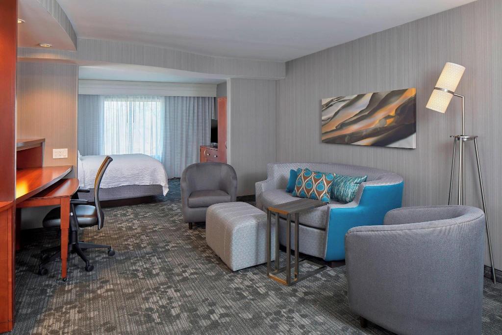 Courtyard By Marriott Albany Thruway