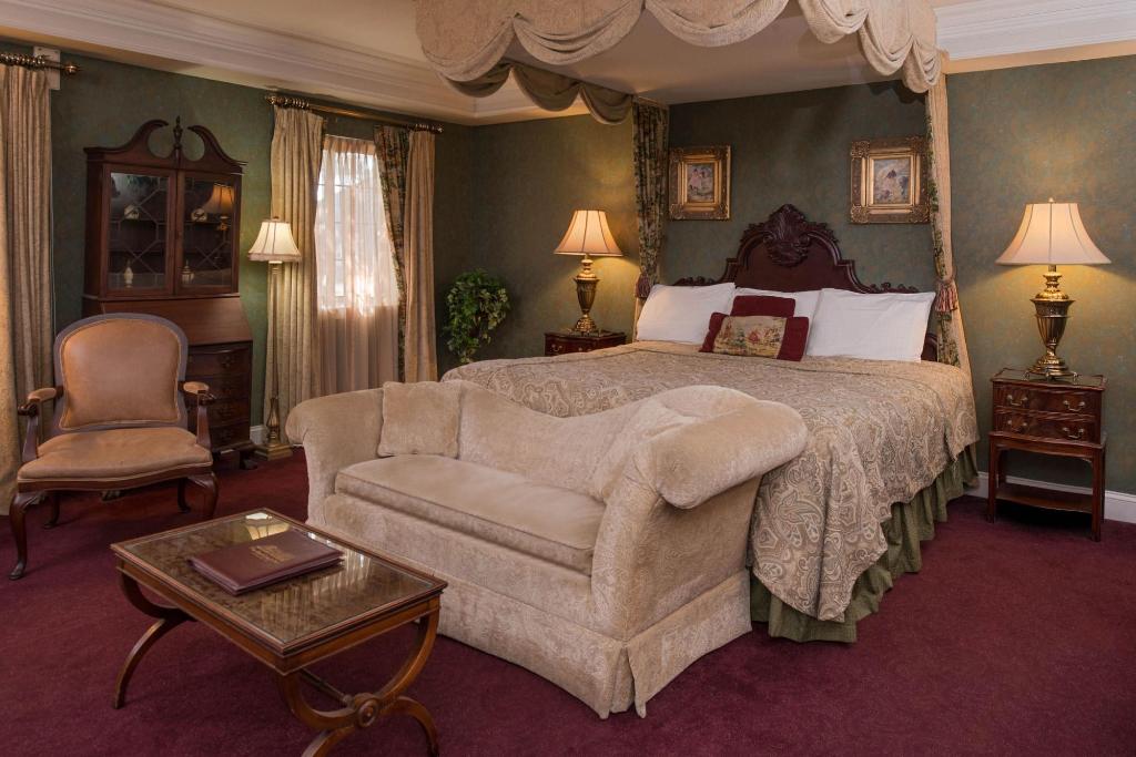 The Red Coach Inn