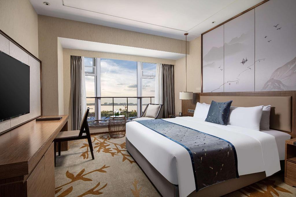 Ramada By Wyndham Wuhan Qingshan