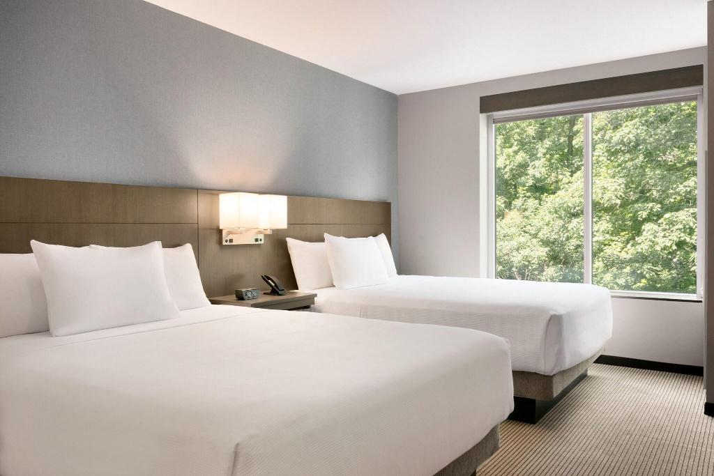 Hyatt Place Fort Lee / George Washington Bridge