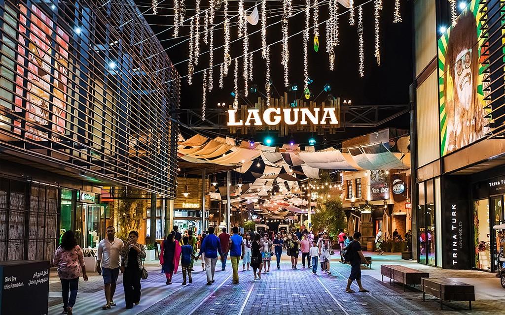 Hotel Rove La Mer Beach, Jumeirah, Vereinigte Arabische Emirate, Dubai. Großes 1