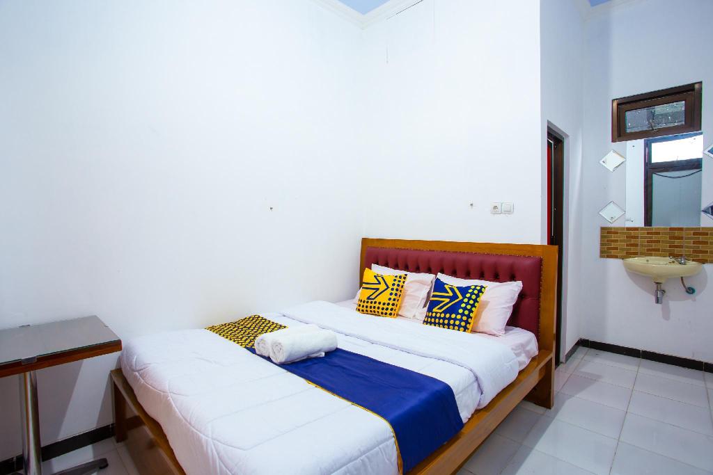 Spot On 2718 Backpacker'S Homestay Jlegong