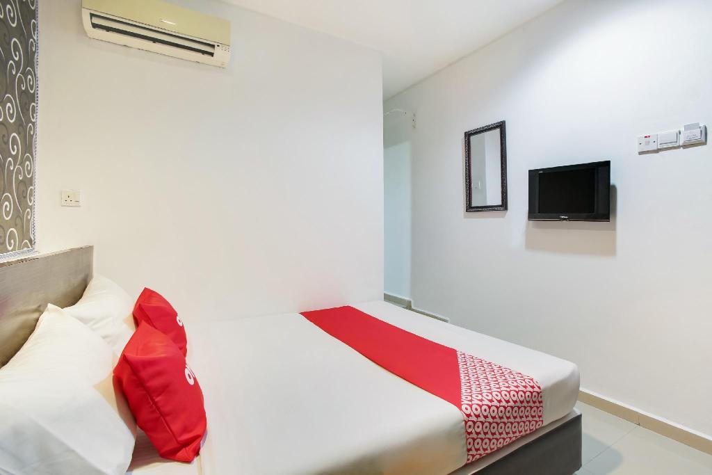 Ezi Hotel