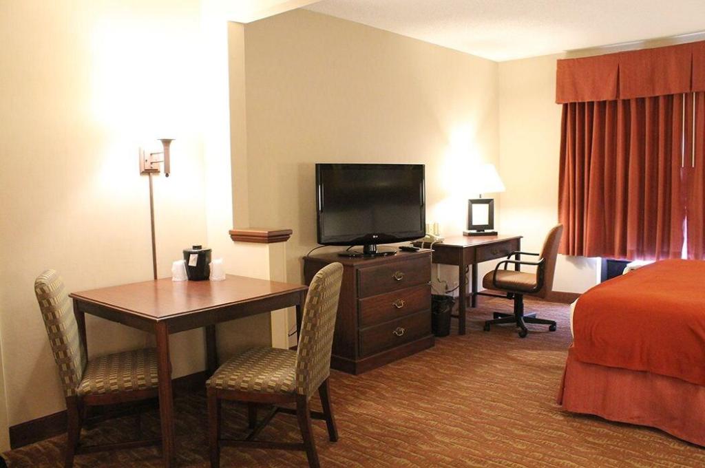Spark by Hilton Paducah