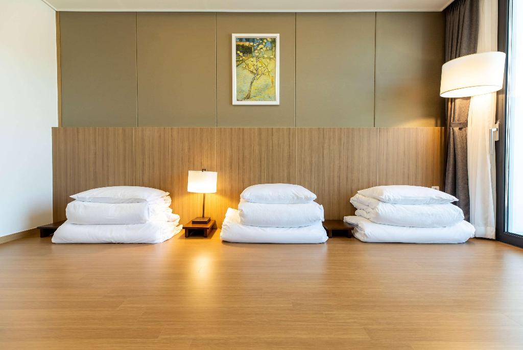Ramada Plaza By Wyndham Dolsan Yeosu
