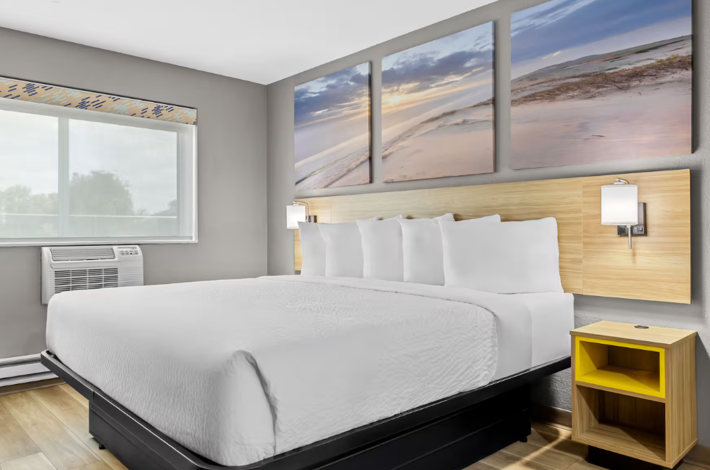 Days Inn by Wyndham La Crosse