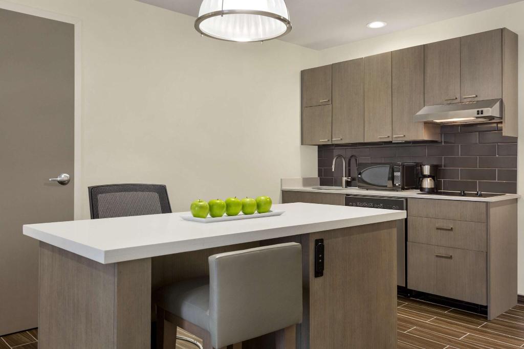 Hyatt House Bryan College Station
