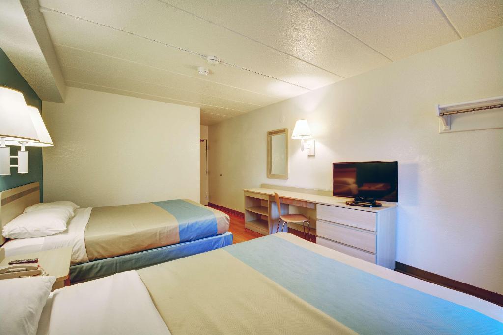 Motel 6 Newport, Ri
