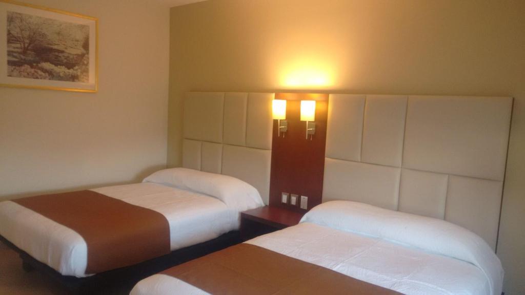 Av Inn Hotel