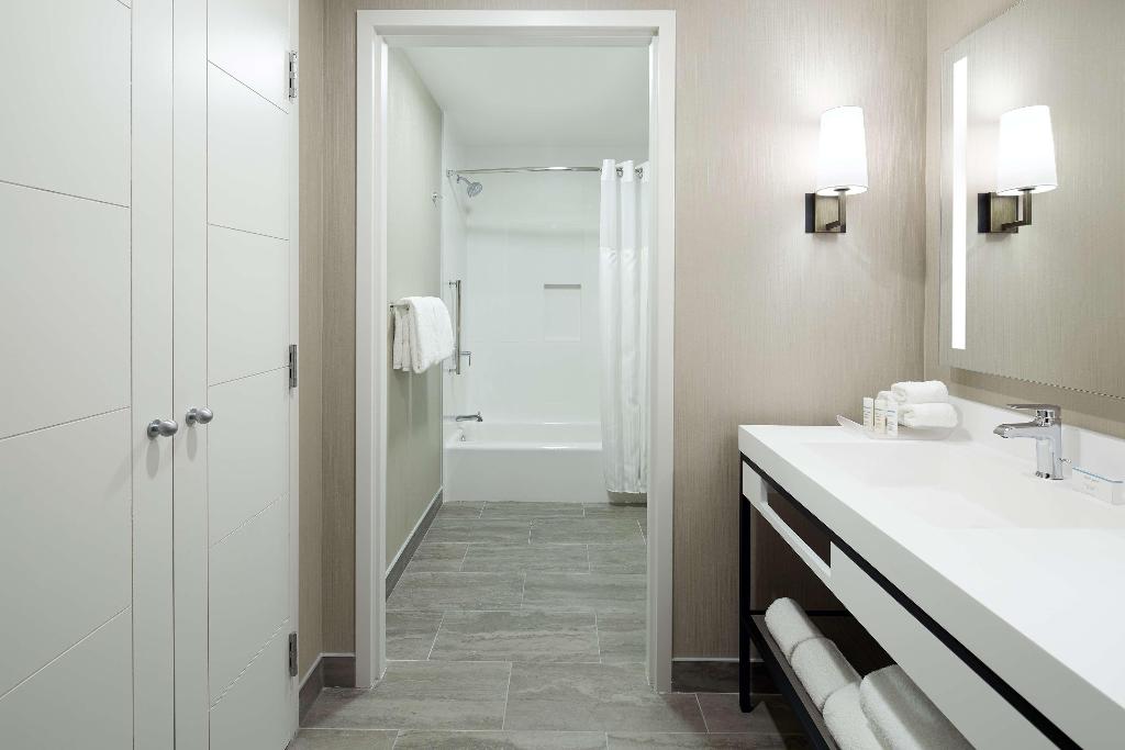 Hilton Garden Inn Montreal Midtown