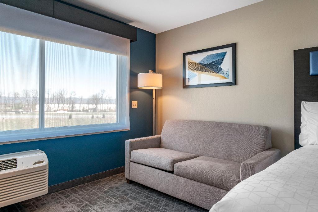 Holiday Inn Express Carlisle Southwest – I81